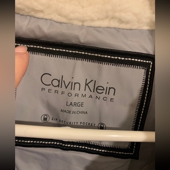 Calvin Klein Vest - Picture 5 of 7